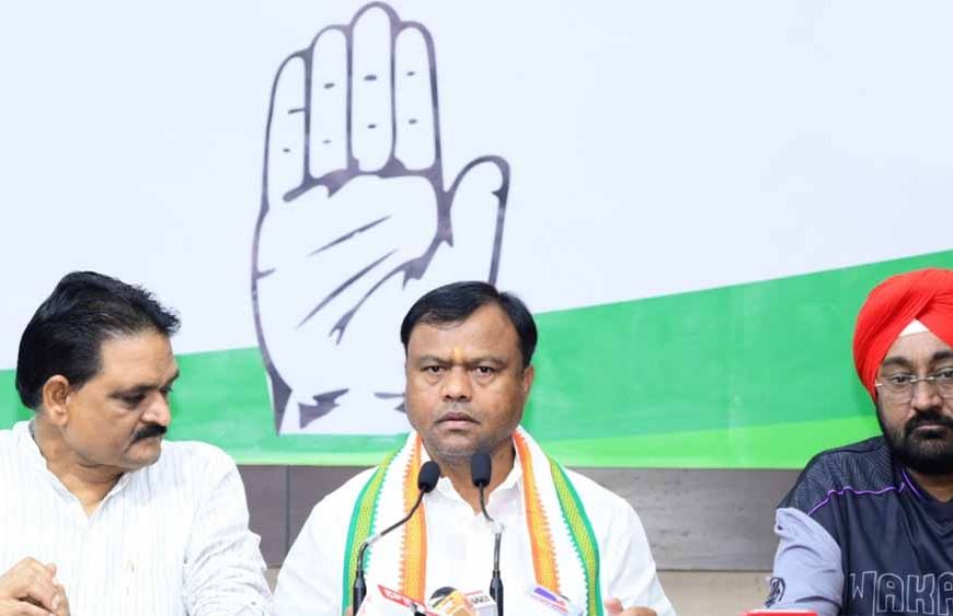 दीपक बैज का आरोप: Epstien Files में PM मोदी का नाम, केंद्र सरकार की चुप्पी पर उठे सवाल