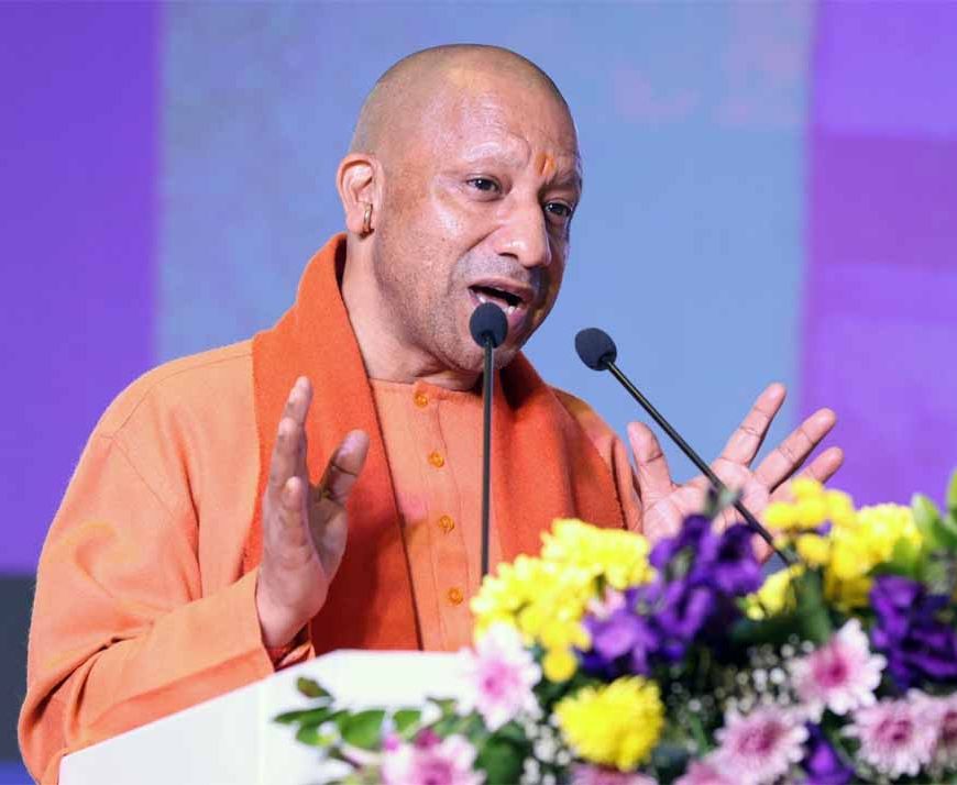 भारत किसी के आगे नहीं झुकेगा: सीएम योगी