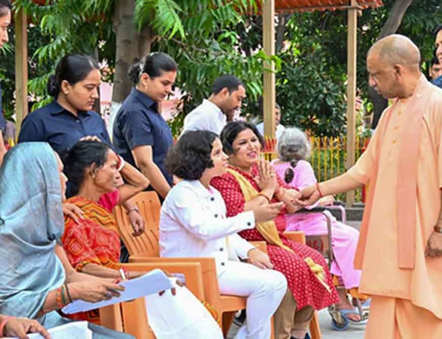 सीएम योगी का ‘बाल स्नेह मॉडल’ – एडमिशन से इलाज तक, जरूरतमंद बच्चों को तुरंत आर्थिक मदद
