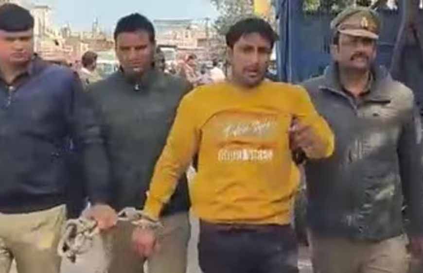 स्कूटी से छह किमी पीछा कर पुलिस ने सपा नेता को पकड़ा, इलाके में निकाला जुलूस, क्या हैं आरोप?