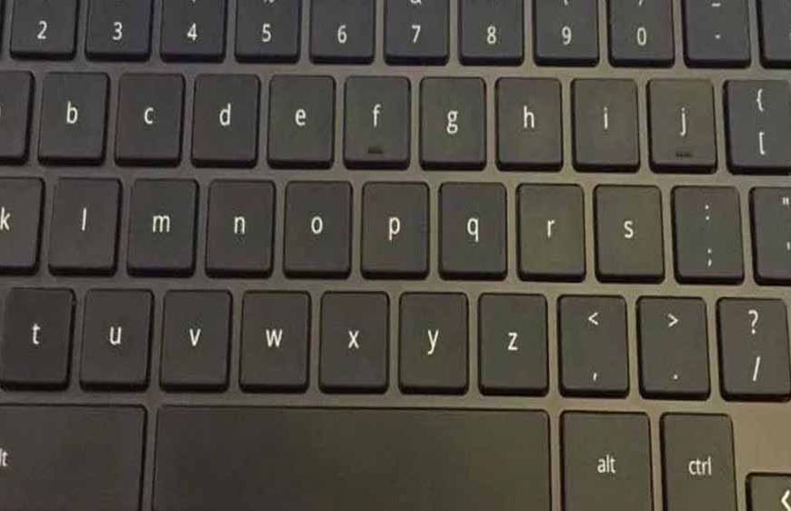 कीबोर्ड पर ABCDE क्रम में बटन क्यों नहीं होते? जानिए इसके पीछे की दिलचस्प वजह