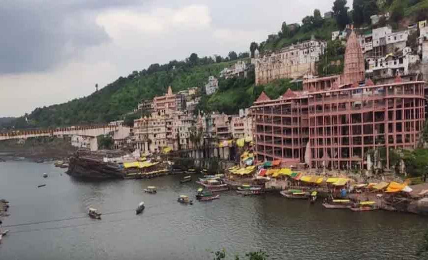 एमपी के प्रसिद्ध ज्योतिर्लिंग में अब मुफ्त वीआईपी दर्शन, कलेक्टर ने दिए निर्देश
