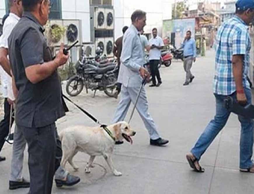 दिल्ली में हड़कंप: 9 स्कूलों को बम से उड़ाने की धमकी, बम स्क्वाड तैनात