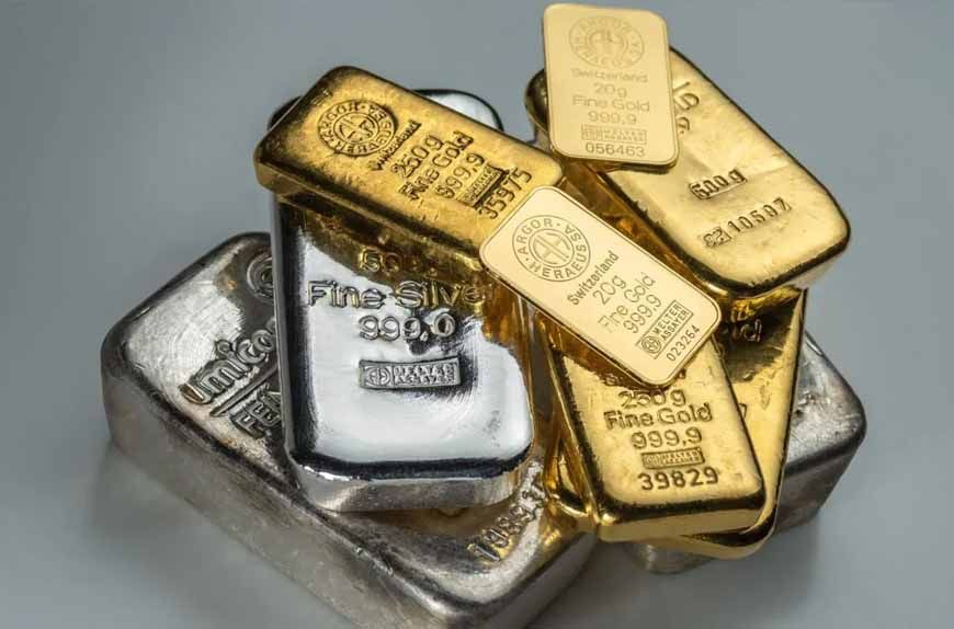 Gold-Silver Rate Fall: चांदी ₹1.63 लाख सस्ती, सोना भी गिरा—आज 5500 रुपये तक फिसला