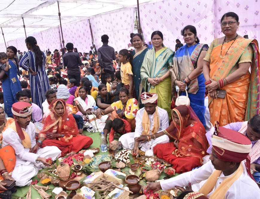 बस्तर के सिटी ग्राउंड में एक साथ 280 शादियां, शहनाइयों की गूंज के साथ छत्तीसगढ़ ने रचा वर्ल्ड रिकॉर्ड