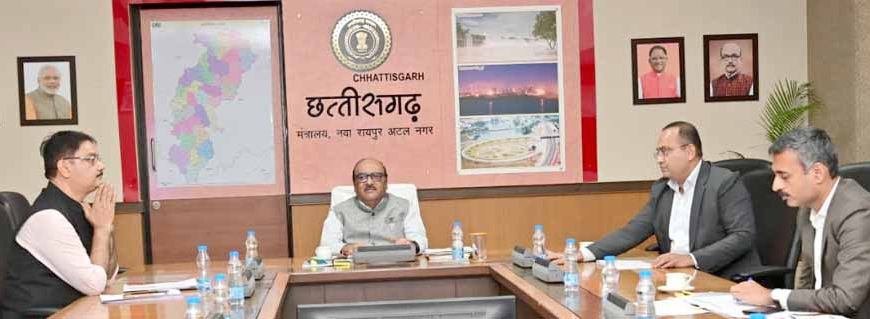 पीएमजी एवं प्रगति परियोजनाओं की मुख्य सचिव ने की समीक्षा