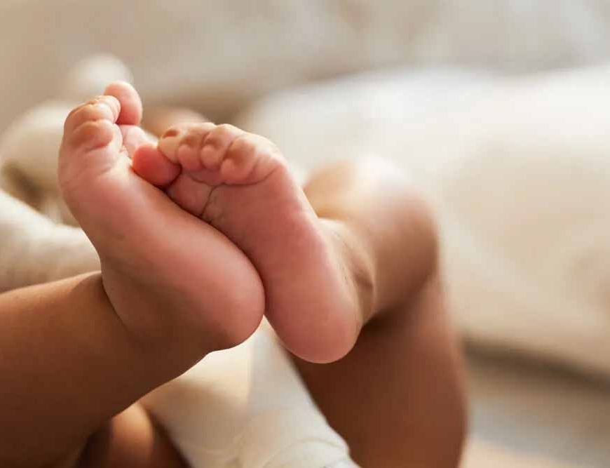 घर या अस्पताल नहीं, साउथ बिहार एक्सप्रेस की बर्थ पर गूंजी नवजात की किलकारी