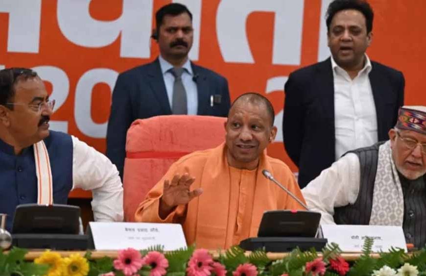 नव निर्माण के नौ वर्ष: प्रदेश सरकार ने विधानसभा में प्रस्तुत किया अब तक का सबसे बड़ा बजट