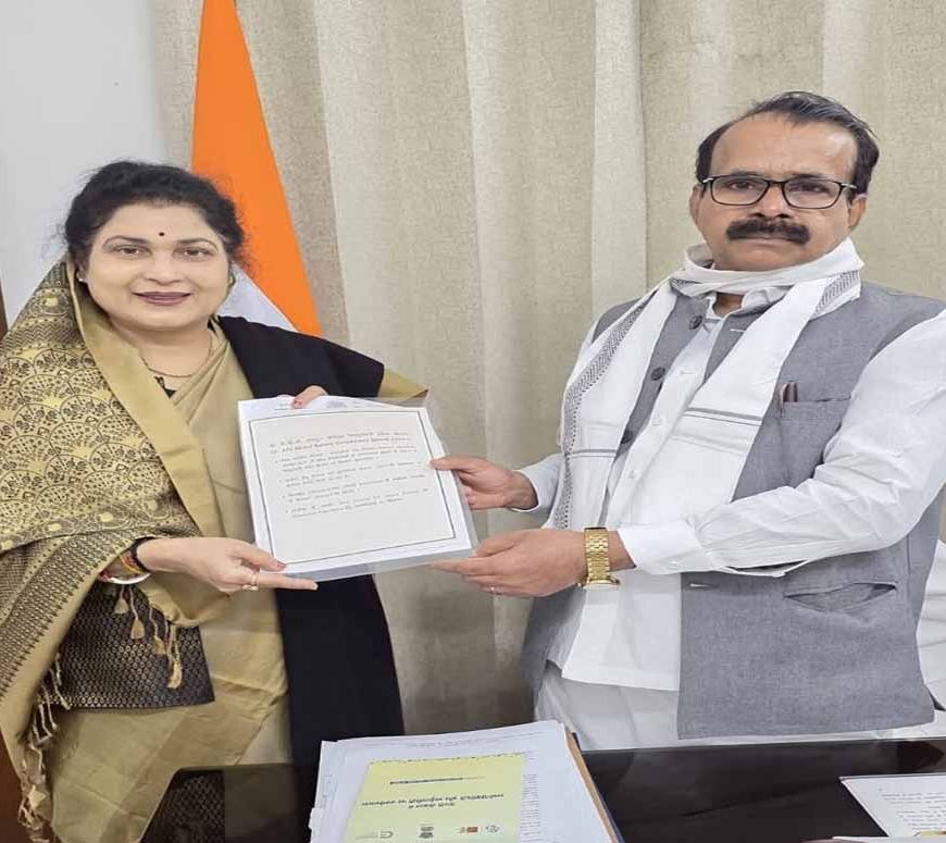 केंद्रीय राज्यमंत्री कुरियन से राज्यमंत्री  कृष्णा गौर ने की भेंट