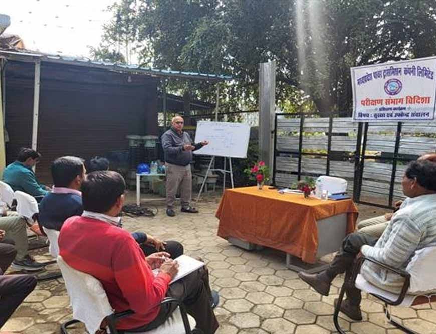 एम.पी. ट्रांसको के 220 केवी विदिशा सबस्टेशन पर हुई सुरक्षा प्रशिक्षण कार्यशाला
