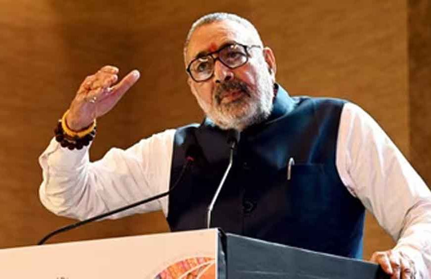 ‘झूठा-लूच्चा’ से ‘जौ-गेहूं’ तक सियासी संग्राम, राहुल गांधी पर गिरिराज सिंह का तीखा हमला