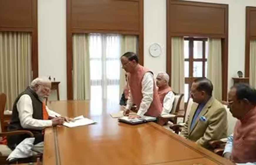 सेवा तीर्थ से PM मोदी का पहला फैसला: महिलाओं-युवाओं के लिए बड़ी सौगात