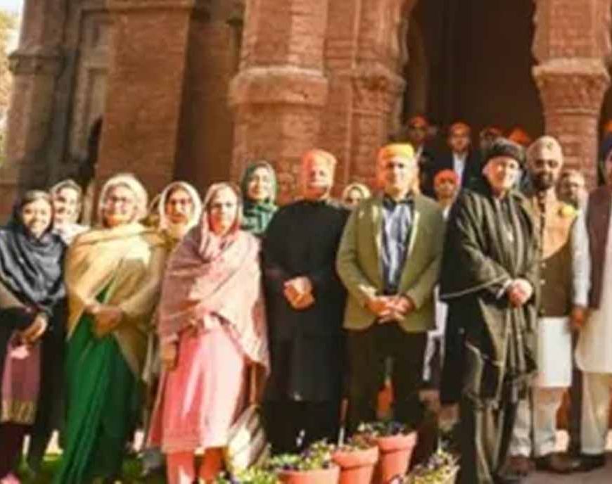 लाहौर के गुरुद्वारा साहिब में 80 साल बाद गूंजी गुरबाणी, पार्टिशन के बाद पहली बार किया अरदास