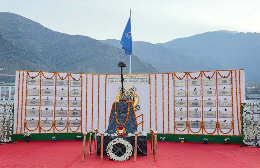 पुलवामा हमले की बरसी: पीएम मोदी ने शहीदों को दी श्रद्धांजलि, उनका साहस भारतीयों के लिए प्रेरणा