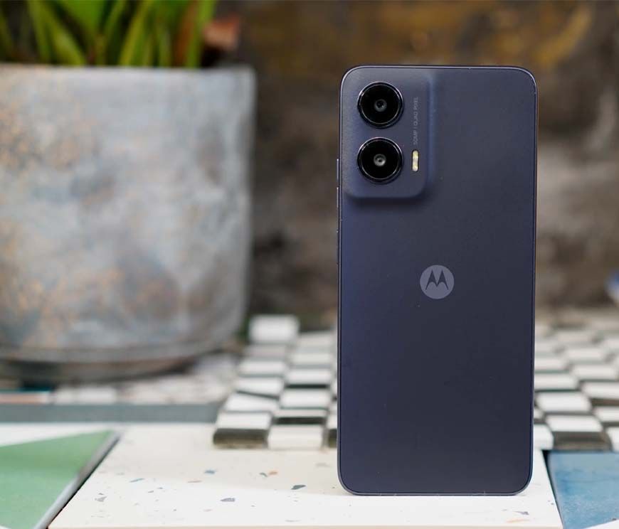 मोटोरोला का जबरदस्त ऑफर: ₹12,500 से कम में 24GB RAM वाला 5G स्मार्टफोन