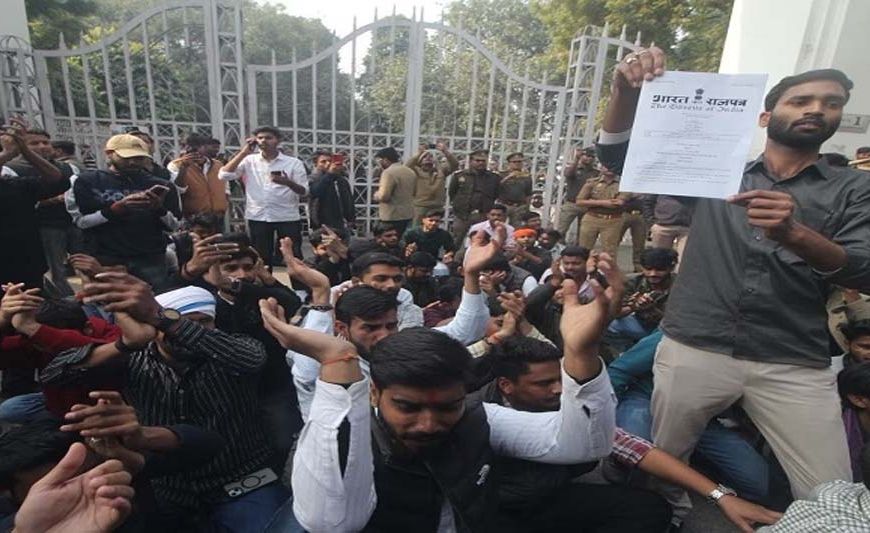 UGC का 'इक्विटी कार्ड' विवाद: लखनऊ से दिल्ली यूनिवर्सिटी तक छात्रों में तनाव