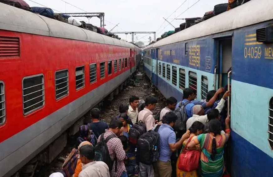 होली पर 'नो रूम' व 'रीग्रेट' से मिलेगी राहत, कोलकाता और नई दिल्ली तक चलेंगी स्पेशल ट्रेनें