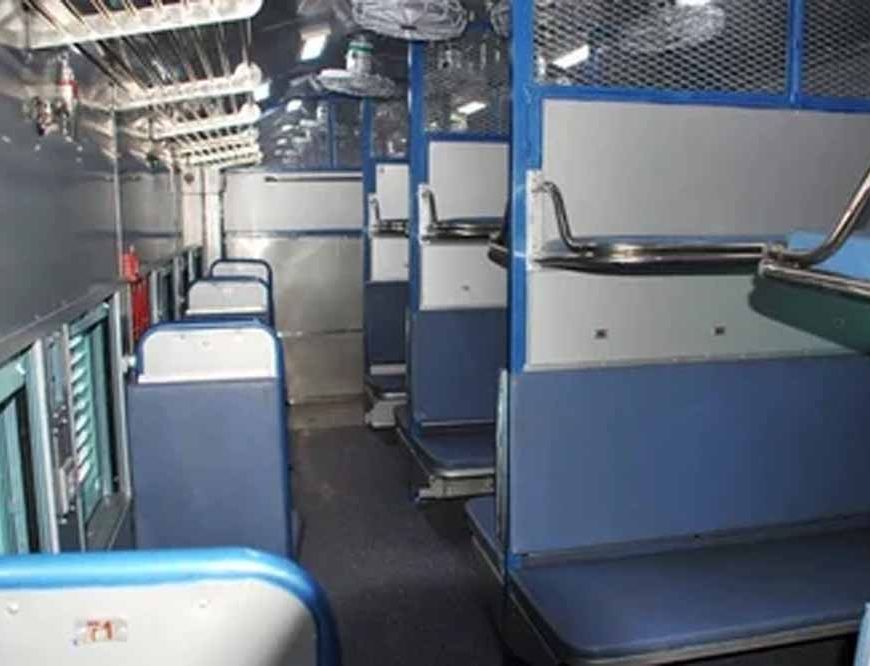 अब जनरल कोच भी चमकेंगे: AC कोच की तरह हर घंटे सफाई, AI करेगा निगरानी