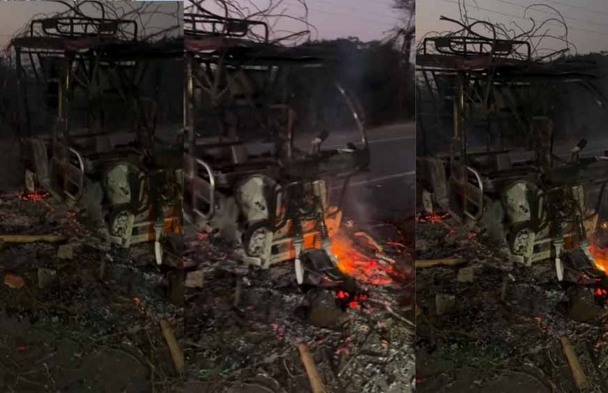 MP में कांवड़ यात्रा के दौरान बवाल, ई-रिक्शा में आगजनी, चालक की बेरहमी से पिटाई