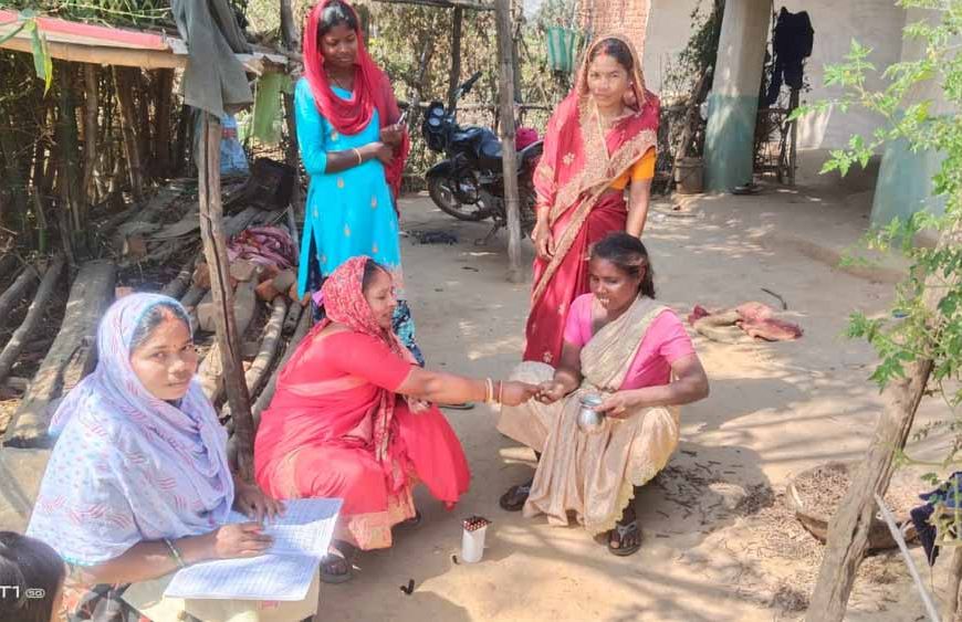 संघर्ष से सफलता तक: कुनकुरी की नेहा खाखा बनीं नवगुरुकुल की प्रेरक पहचान