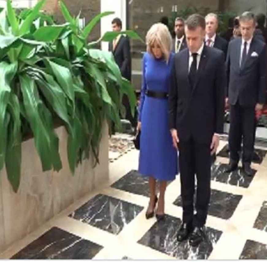 मैक्रों का मुंबई दौरा: 26/11 के शहीदों को श्रद्धांजलि, भावुक हुआ माहौल