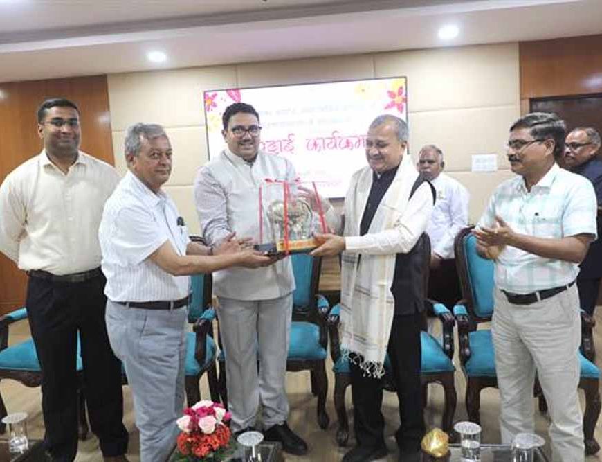 राज्यपाल के अपर सचिव  भार्गव का विदाई समारोह सम्पन्न