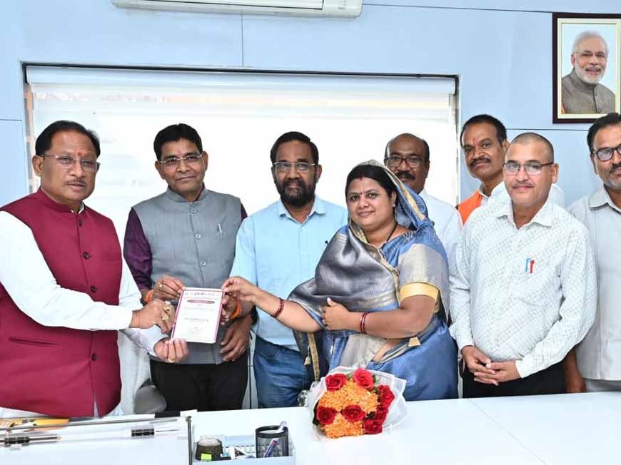 मुख्यमंत्री  साय से छत्तीसगढ़ मनवा कुर्मी क्षत्रिय समाज के प्रतिनिधिमंडल ने की सौजन्य मुलाकात, 80 वॉ महा- अधिवेशन का दिया न्यौता