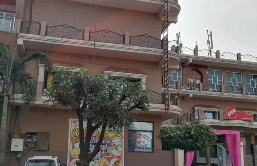 मिस्ट्री डेथ बनी पहेली: होटल से युवक बाहर नहीं निकला, फिर छात्रा ने कैसे लगा ली फांसी?