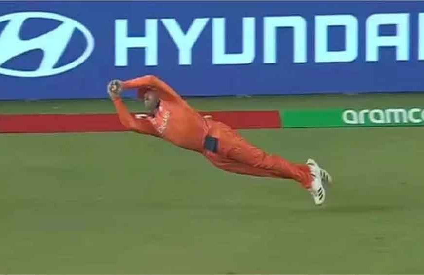 41 की उम्र में वैन डेर का कमाल, हवा में उड़कर पकड़ा टूर्नामेंट का सबसे शानदार कैच