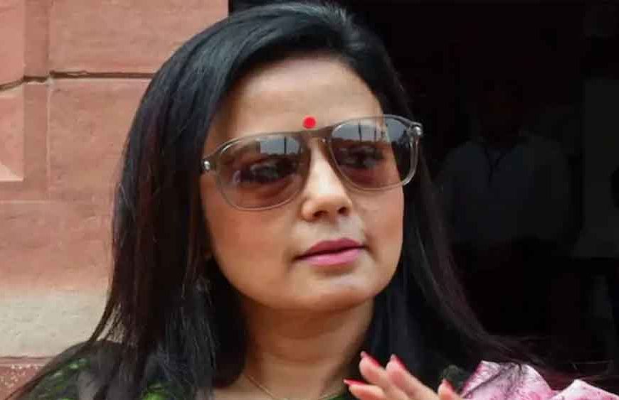 पूर्व प्रेमी से विवाद: कुत्ते ‘हेनरी’ को लेकर हाईकोर्ट पहुंचीं महुआ मोइत्रा