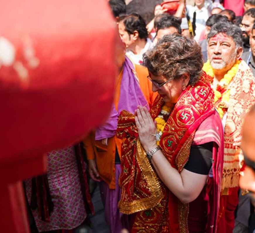 असम दौरे पर प्रियंका गांधी, कामाख्या देवी मंदिर में किए दर्शन, लिया आशीर्वाद