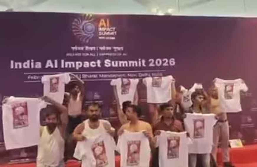 AI समिट में यूथ कांग्रेस का हंगामा, शर्टलेस होकर PM के खिलाफ नारेबाजी, कई कार्यकर्ता गिरफ्तार