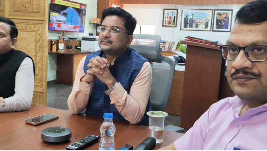 आश्रम-छात्रावास में ‘सीखो-सिखाओ, अंजोर फैलाओ’ कार्य संस्कृति के जरिए विद्यार्थियों को जीवन की चुनौतियों से मुकाबला करने किया जा रहा तैयार