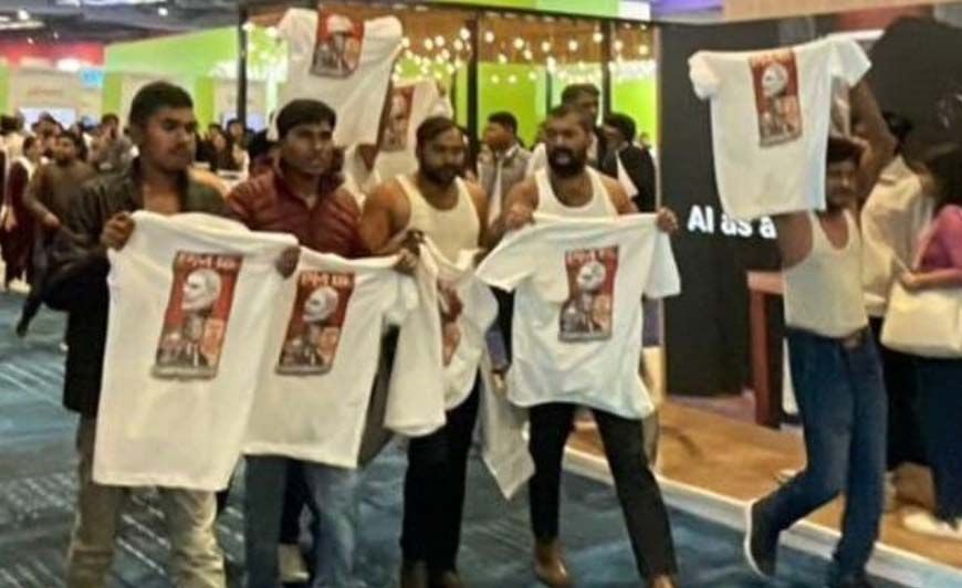 पुलिस कस्टडी में भेजे गए चार यूथ कांग्रेसी कार्यकर्ता, AI सम्मेलन में शर्टलेस प्रदर्शन पर कोर्ट ने दिखाई सख्ती