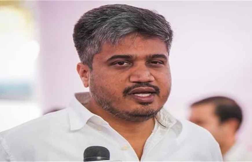 अजित पवार मौत मामला: रोहित पवार का बड़ा खुलासा, जांच को लेकर रखी अहम मांग