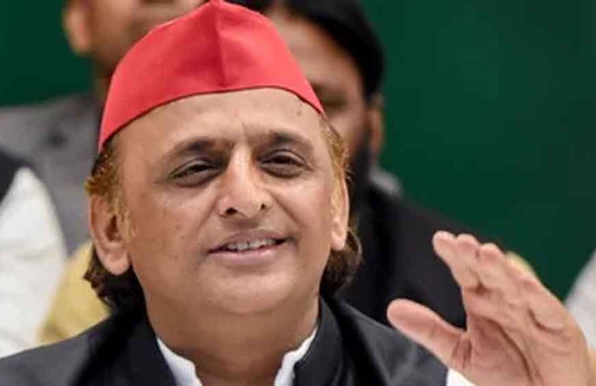 100 MLA लाओ, CM बन जाओ—विदेश दौरे पर योगी को लेकर अखिलेश यादव का तंज, किसे दिया ऑफर?