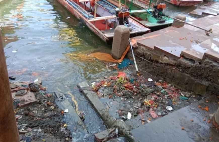 तीर्थनगरी ओंकारेश्वर में ही मैली हो रही मां नर्मदा, नालों का गंदा पानी बन रहा संकट