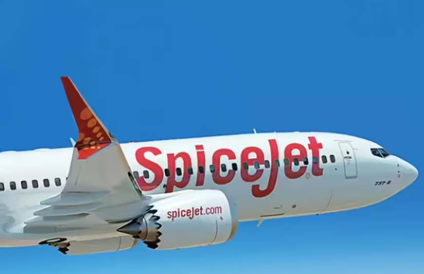 स्पाइसजेट विमान का इंजन फेल, दिल्ली एयरपोर्ट पर सुरक्षित इमरजेंसी लैंडिंग