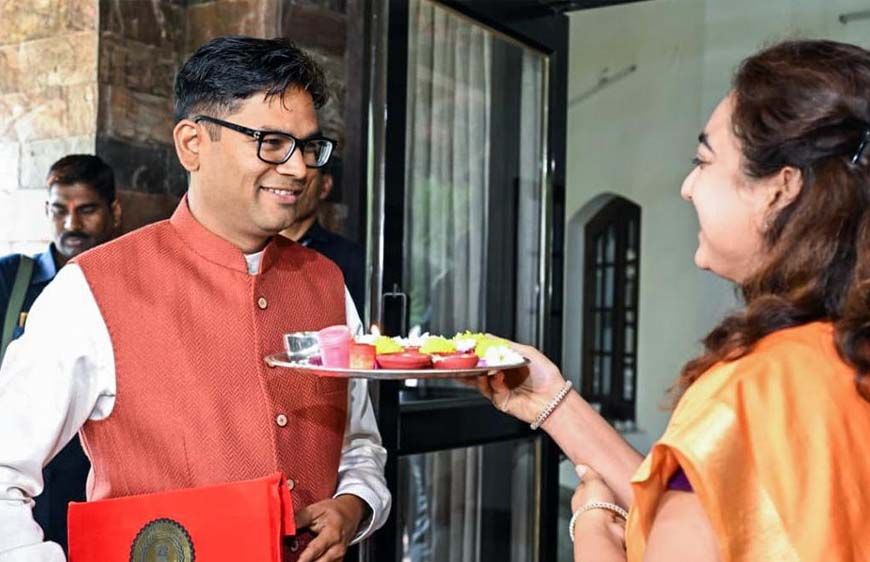 छत्तीसगढ़ विधानसभा में पेश हुआ 2026-27 का 1.72 लाख करोड़ रुपये का बजट, किसानों के लिए बड़ी घोषणाएं