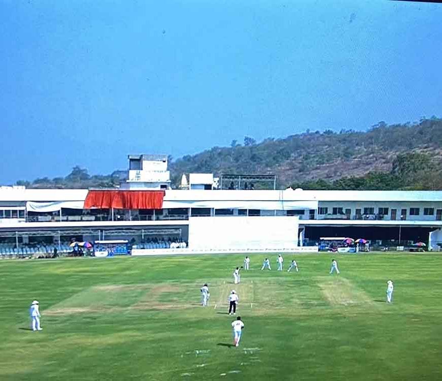 शतकवीर शुभम पुंडीर ने जमाया रंग, रणजी ट्रॉफी फाइनल में मजबूत हुई जम्मू-कश्मीर