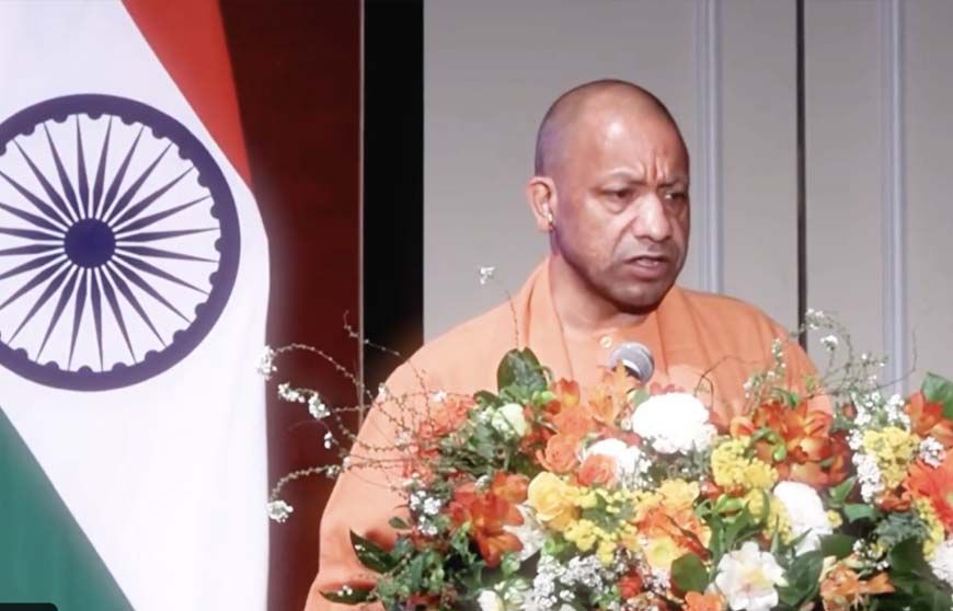 टोक्यो में आयोजित निवेश रोड शो में मुख्यमंत्री योगी आदित्यनाथ ने जापान के उद्यमियों को दिया यूपी में निवेश का न्योता