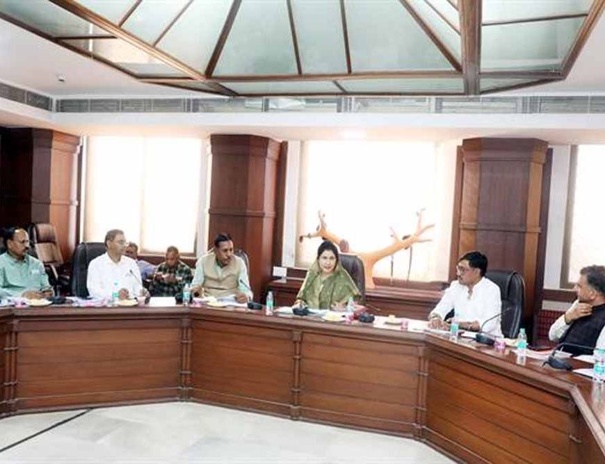 विमुक्त, घुमंतु एवं अर्द्ध घुमंतु वर्ग के कल्याण और मुख्य धारा से जोड़ने के लिए सरकार प्रतिबद्ध: राज्यमंत्री  गौर