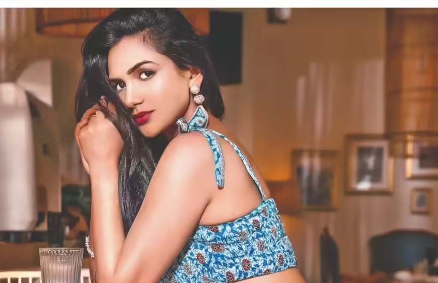 रोल के लिए शर्त रखी, 'इंटीमेट होना होगा तभी...' – एक्ट्रेस आकांक्षा चमोला ने किया खुलासा