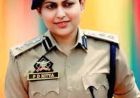 IPS पीडी नित्या का सादगी भरा अंदाज: रेड कारपेट ठुकराकर जमीन पर खड़े होकर लिया गार्ड ऑफ ऑनर