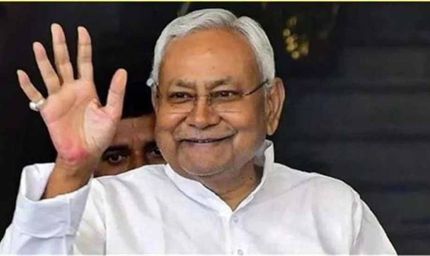 सीएम नीतीश के जन्मदिन पर 51 लाख बच्चों को पोशाक का तोहफा, पश्चिम चंपारण से होगी शुरुआत