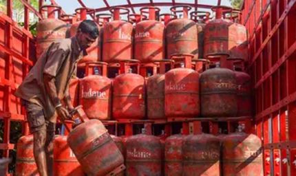 होली गिफ्ट: सरकार दे रही फ्री LPG सिलेंडर, करोड़ों परिवारों को बड़ी राहत