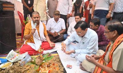 उद्योग मंत्री  देवांगन ने  चंदपुरिहा कंसोधन वैश्य गुप्ता समाज को सामुदायिक भवन की दी सौगात