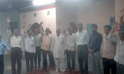 माँ मोटी माता परिसर में ताप्ती–नर्मदा रेल लाइन को लेकर बैठक संपन्न हुई