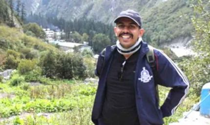 चाय बेचने वाले पिता का बेटा बना IAS, संघर्ष से सफलता तक की प्रेरक कहानी