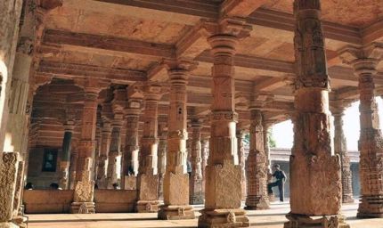 धार भोजशाला परिसर की कब्रों पर नया विवाद: एएसआई सर्वे रिपोर्ट से बढ़ी हलचल, मुस्लिम पक्ष कोर्ट जाने को तैयार